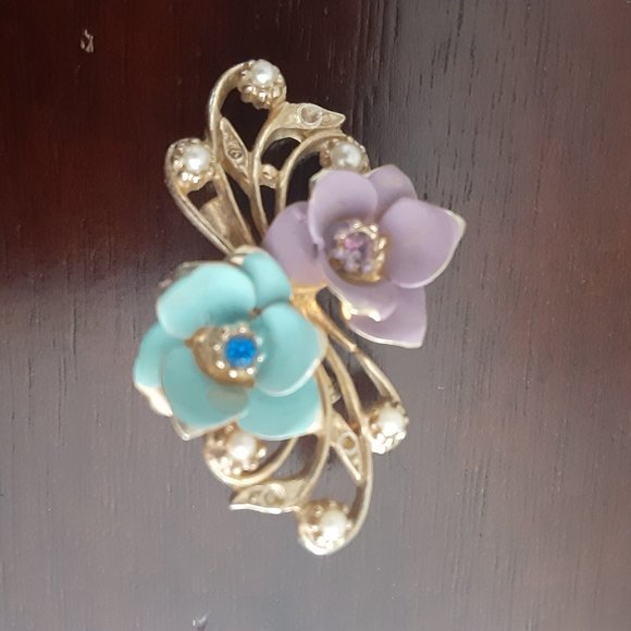 enamel Floral spray brooch - Picture 2 of 5